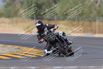 media/Oct-03-2022-Moto Forza (Mon) [[5f077a3730]]/Intermediate Group/Session 3 (Turn 3)/